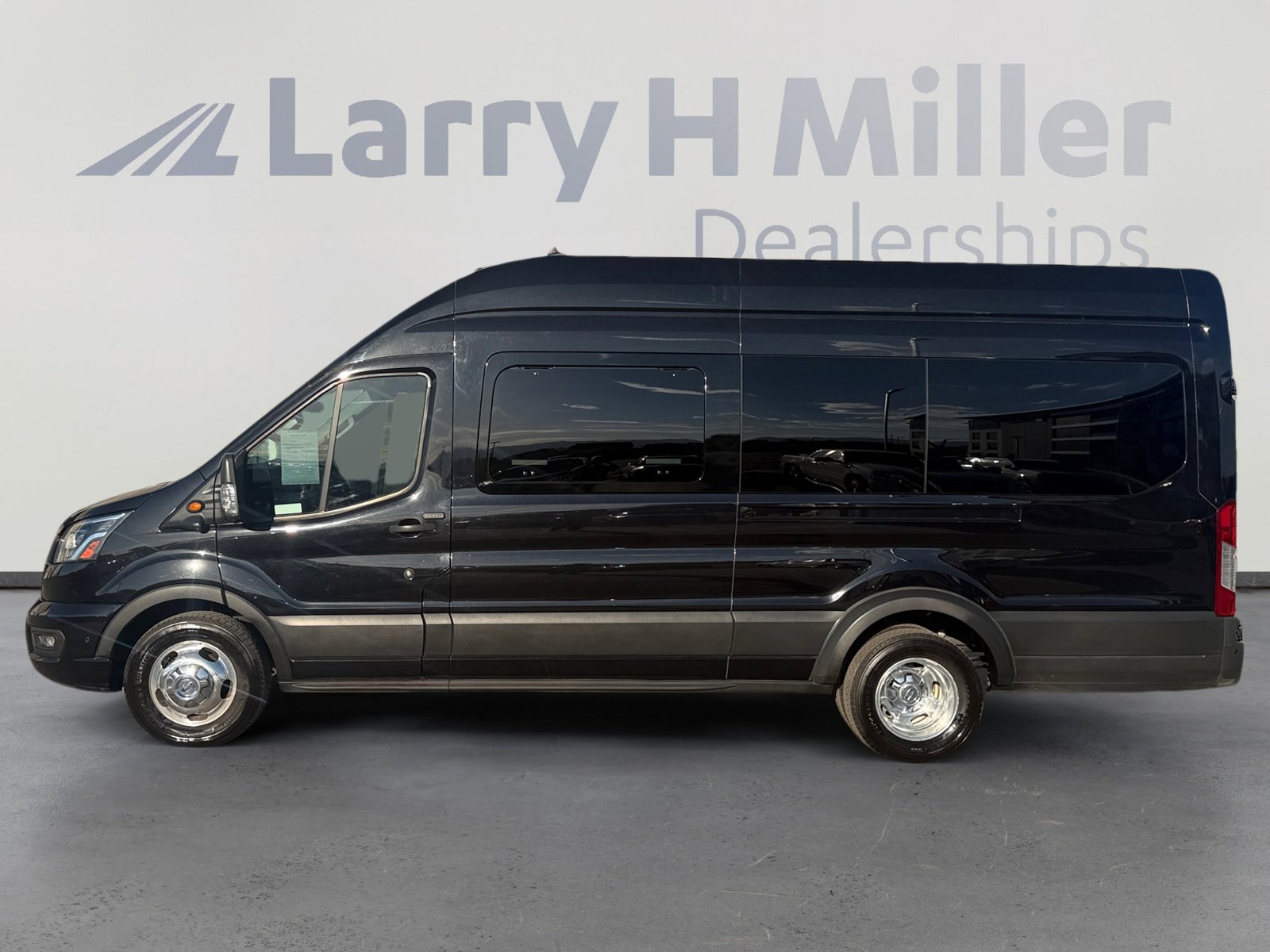 ford transit passenger van 2022 1FBVU5XG0NKA06245 image ford transit passenger van 2022 1FBVU5XG0NKA06245 image